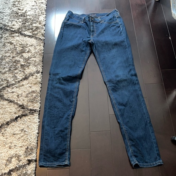 Escada Sport Jeans Linda Straight Leg Jeans Size 42 Made in Italy. - Picture 1 of 9